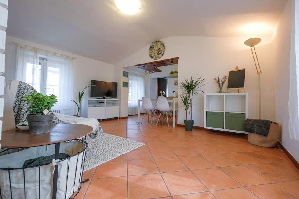 Intero Alloggio: Frida'S Apartment Bergamo Eksteriør bilde